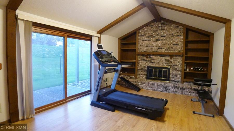 10338 Berkshire Road Bloomington, MN 55437 - Photo 16 of 25 Gallery Image 16