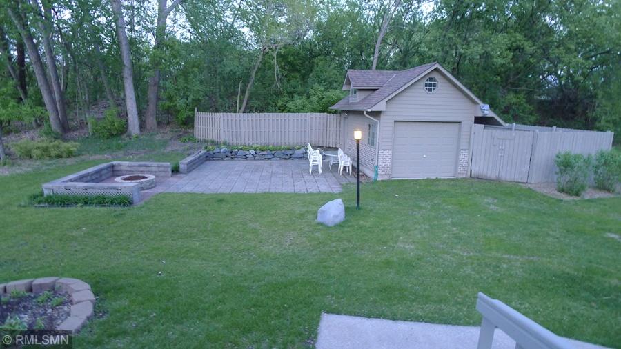 10338 Berkshire Road Bloomington, MN 55437 - Photo 23 of 25 Gallery Image 23