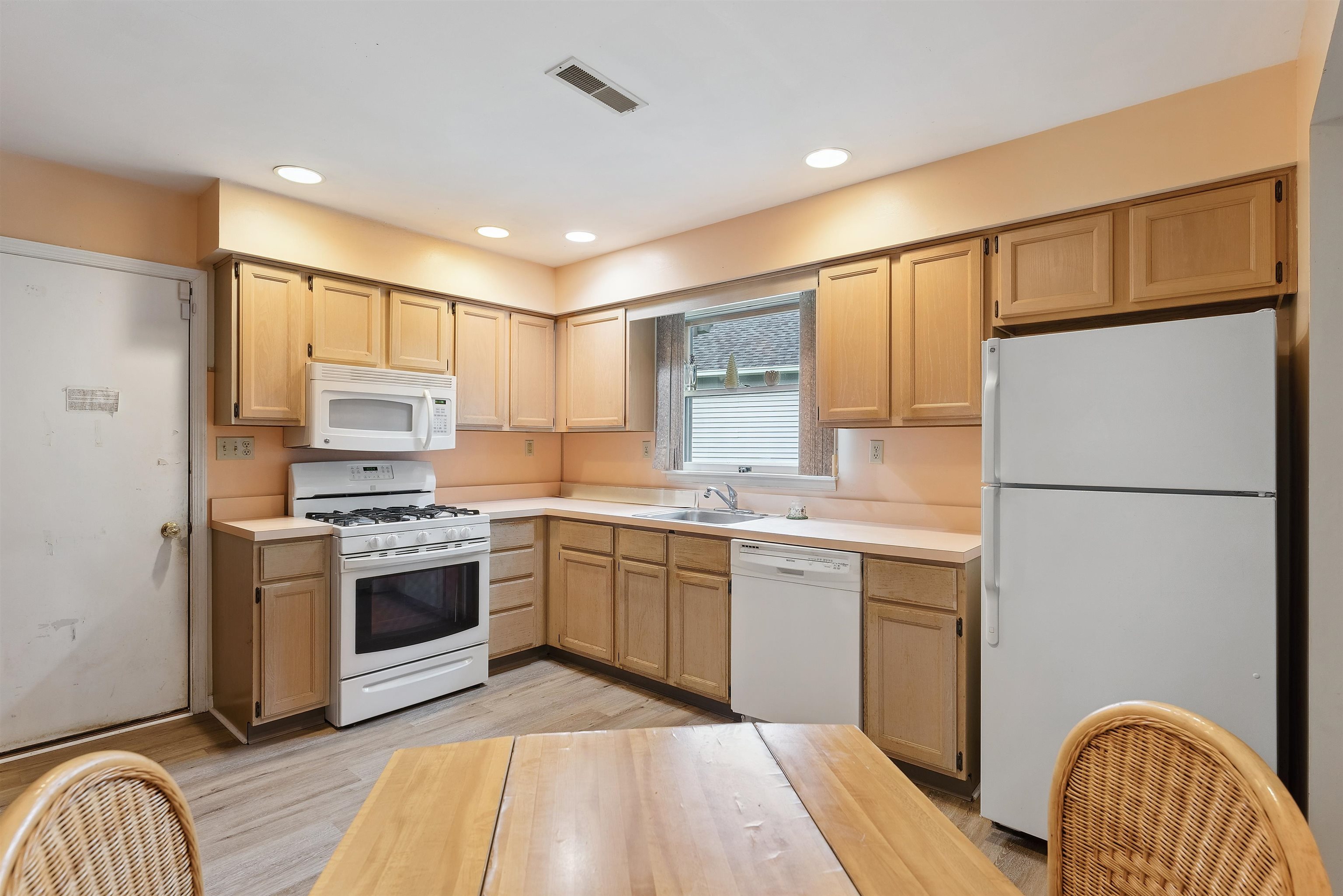 35 Capewoods Road North Cape May, NJ 08204 - Photo 8 of 28 Gallery Image 8