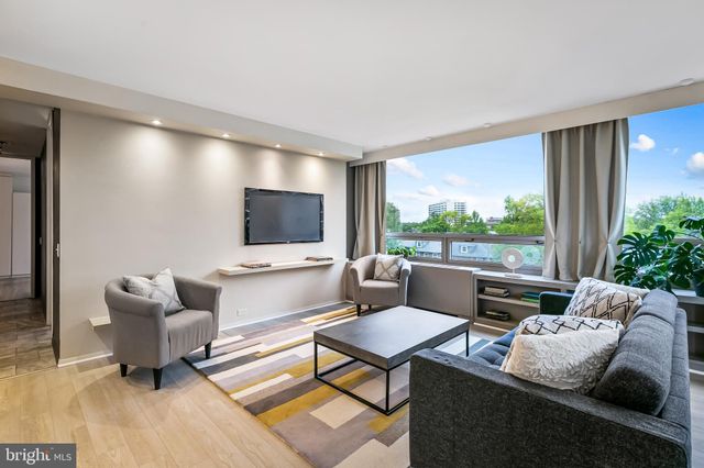 $225,000 | 4000 North Charles Street, Unit 401, Baltimore, MD 21218