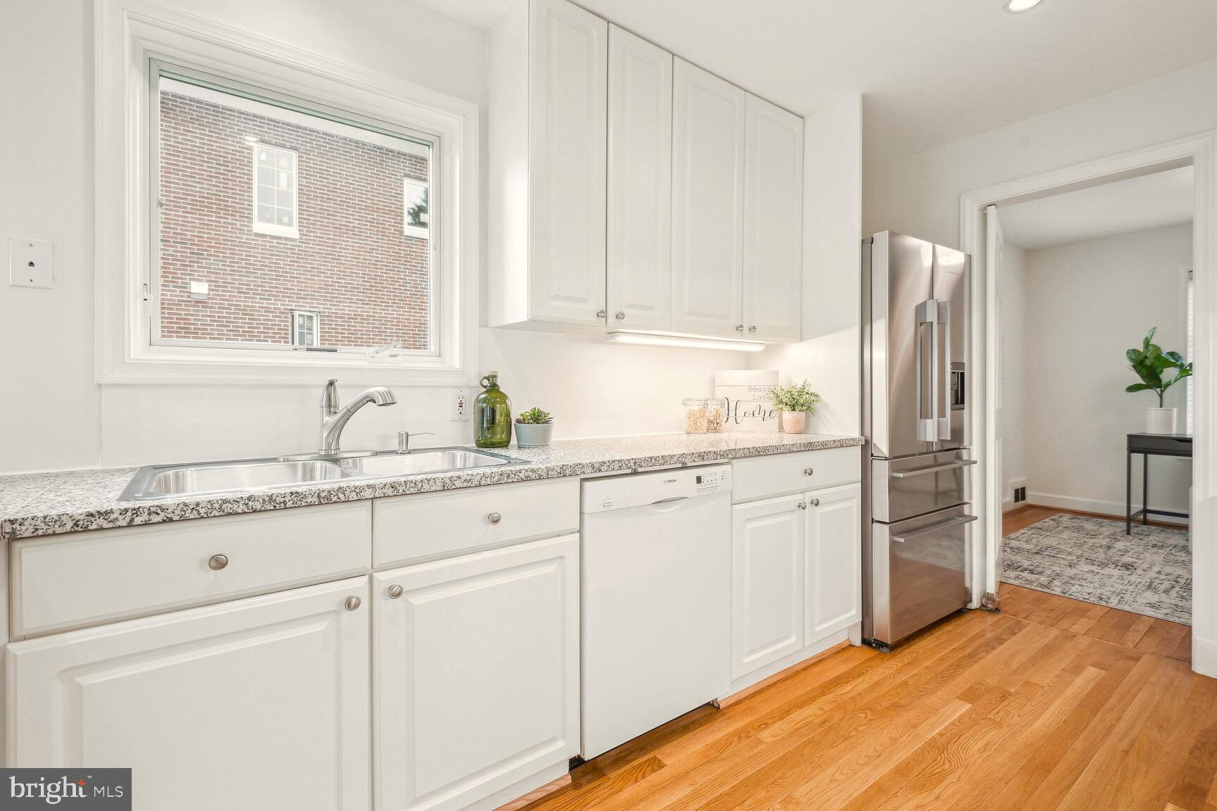 4918 Redford Road Bethesda, MD 20816 - Photo 12 of 32