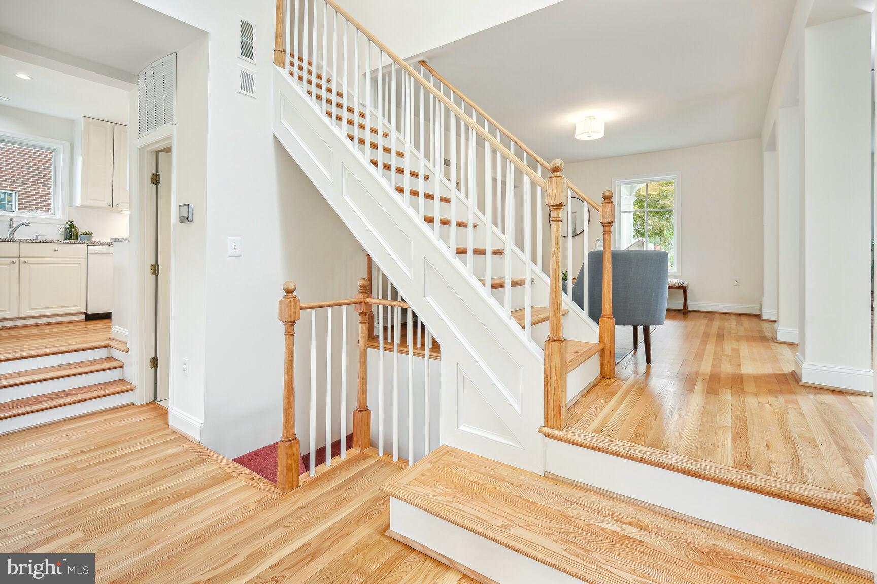 4918 Redford Road Bethesda, MD 20816 - Photo 18 of 32