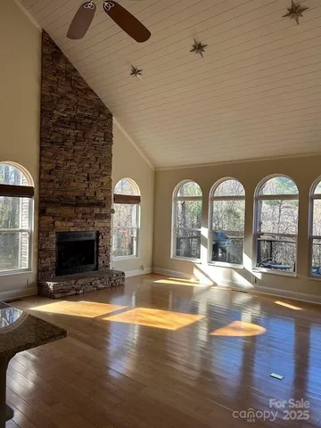 $525,000 | 209 Falcon Crest Way, Pickens, SC 29671