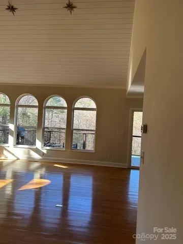 $525,000 | 209 Falcon Crest Way, Pickens, SC 29671