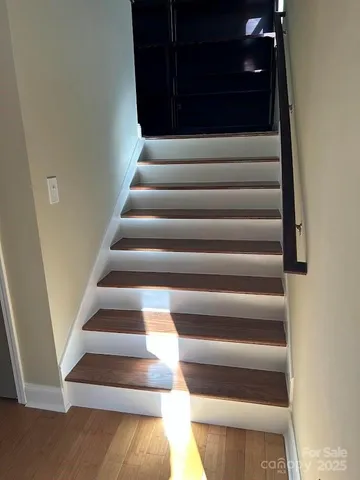 $525,000 | 209 Falcon Crest Way, Pickens, SC 29671