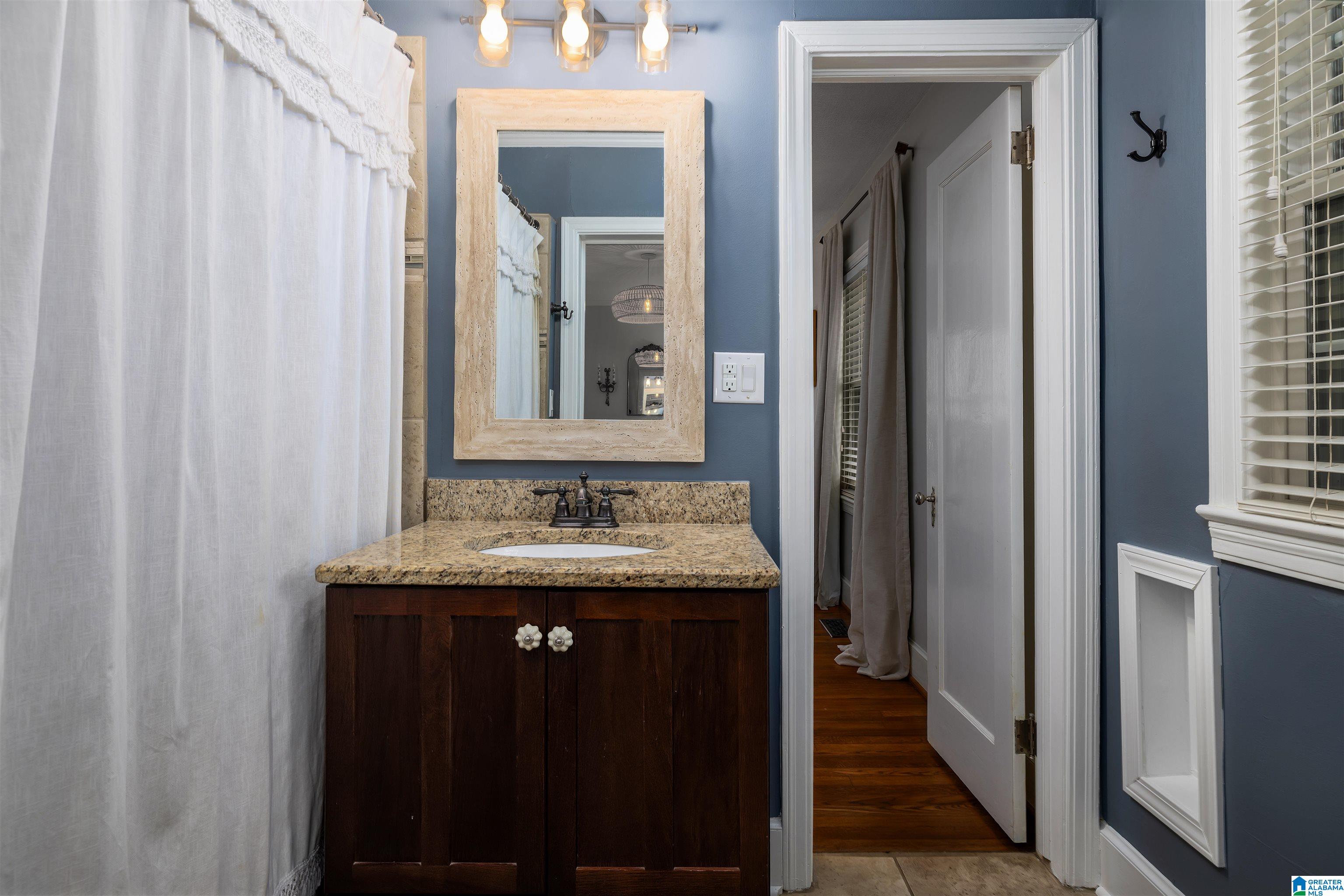 813 Columbiana Road Birmingham, AL 35209 - Photo 33 of 45