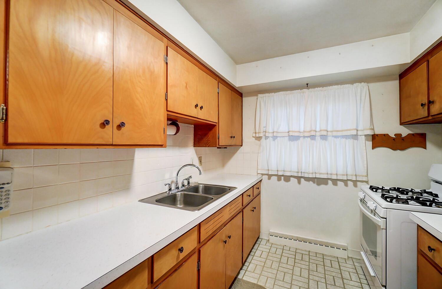 895 Chestershire Road Columbus, OH 43204 - Photo 7 of 34 50045175-015_web