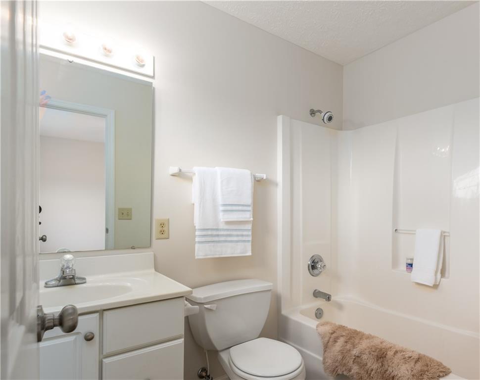 14929 Oak Road Carmel, IN 46033 - Photo 20 of 25
