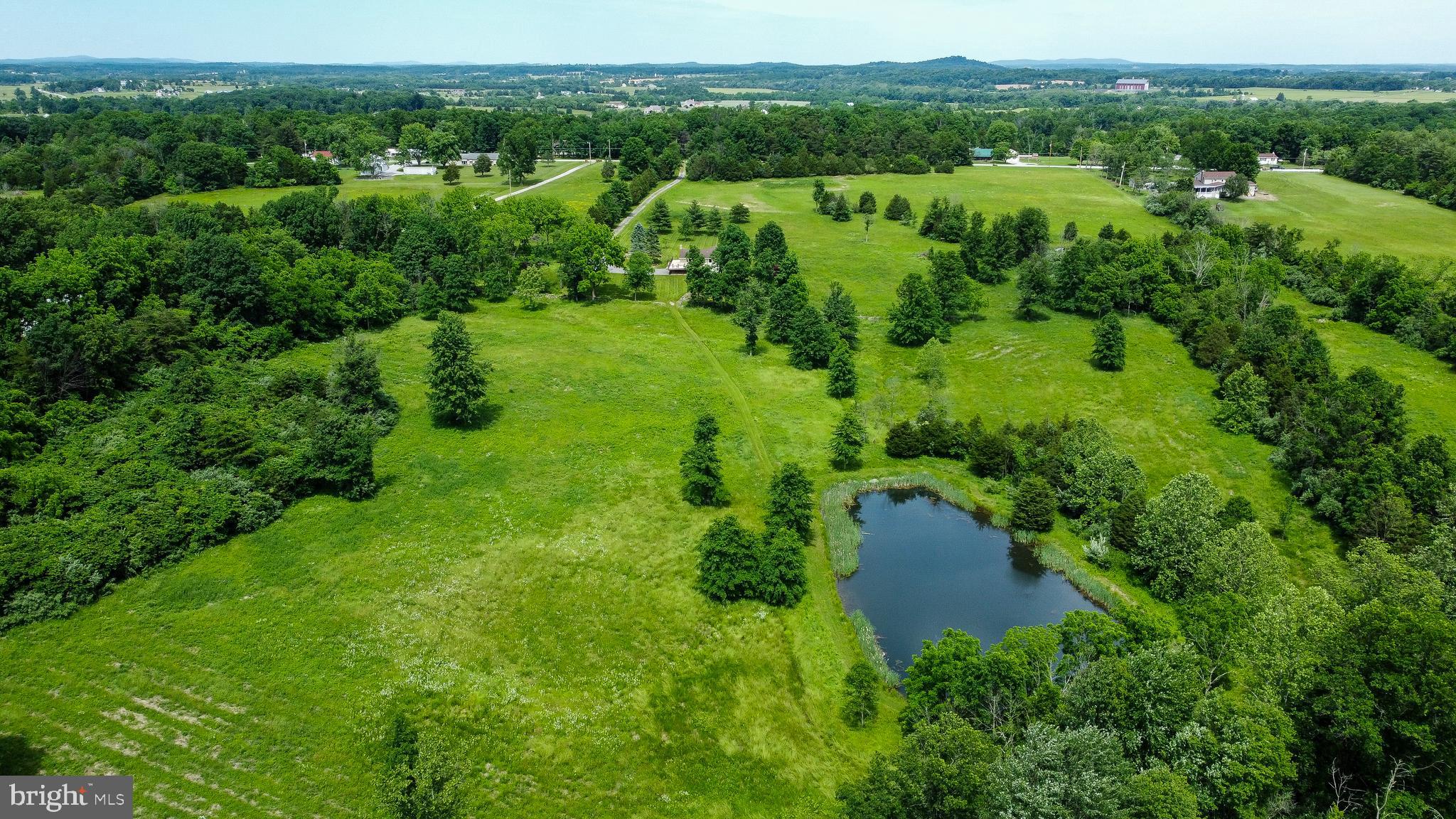 1910 Bullfrog Road Fairfield, PA 17320 - Photo 4 of 100