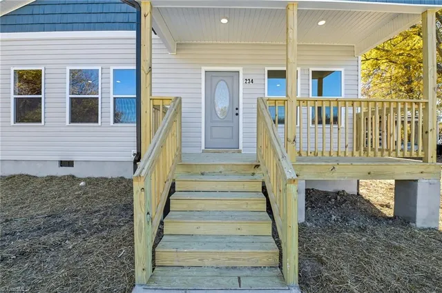 $259,900 | 234 Foster Street, Burlington, NC 27217