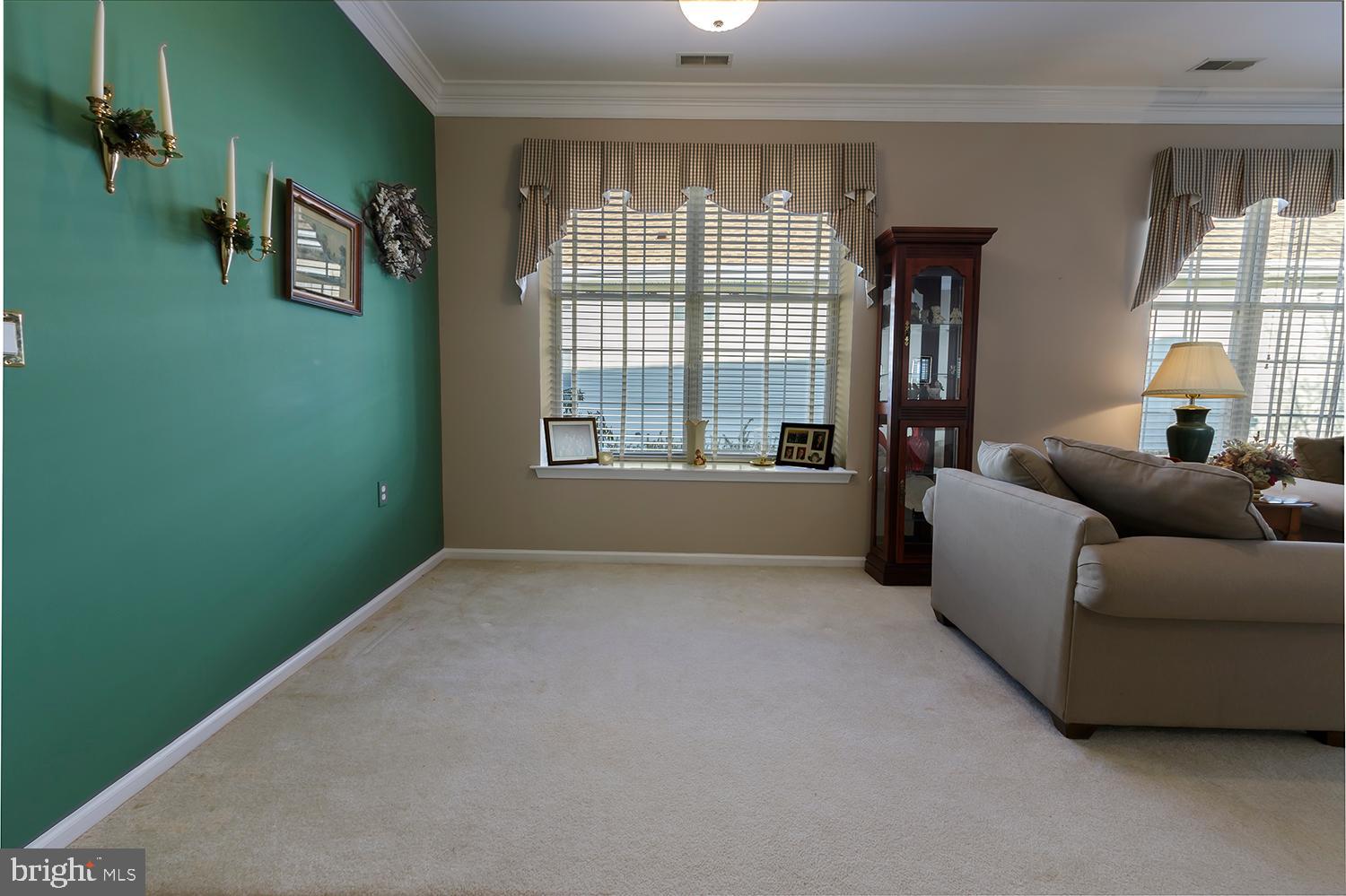 32 Mayfair Road Southampton, NJ 08088 - Photo 7 of 25 Dining Room