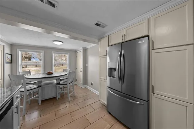 $329,000 | 7846 Summit Street, Kansas City, MO 64114