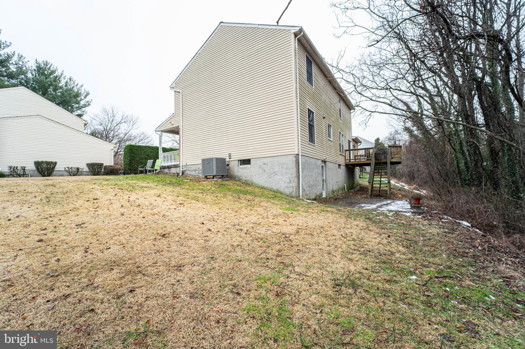 41 Highfields Drive Catonsville, MD 21228 - Photo 4 of 36