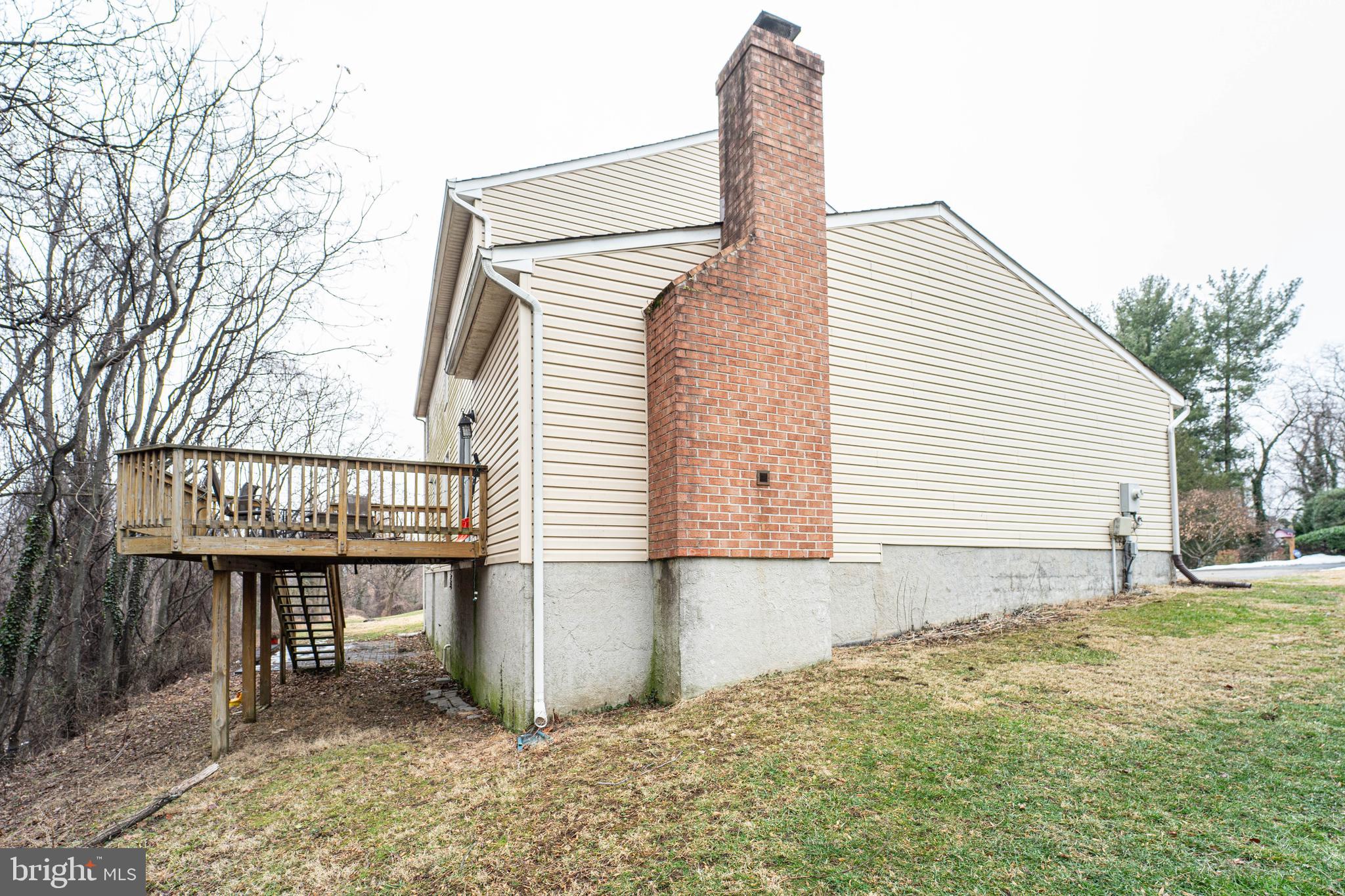 41 Highfields Drive Catonsville, MD 21228 - Photo 7 of 36