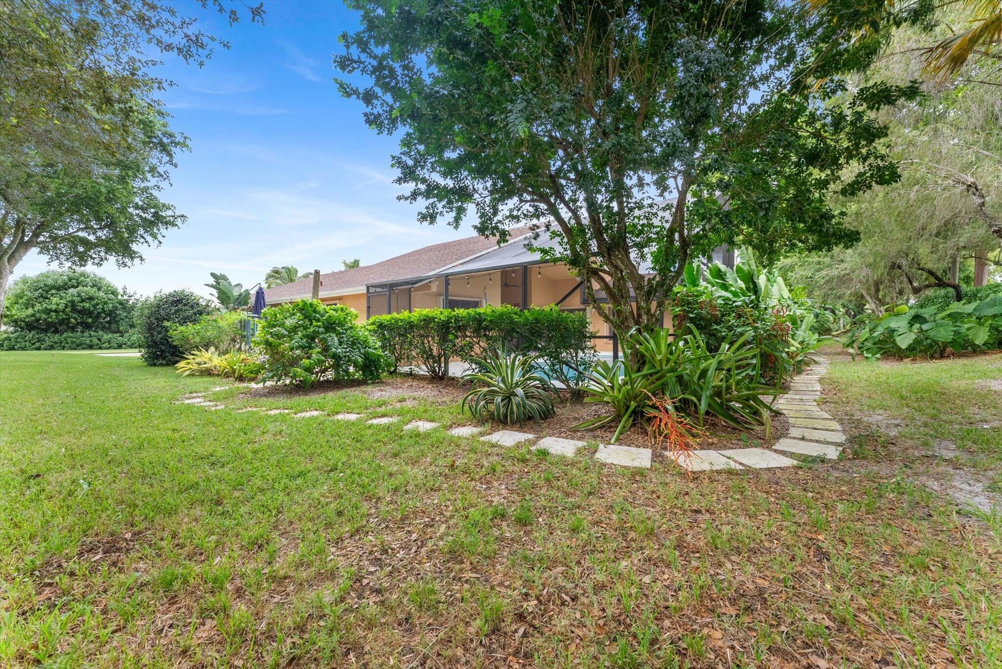 21224 Summertrace Circle Boca Raton, FL 33428 - Photo 26 of 34 Side rear view