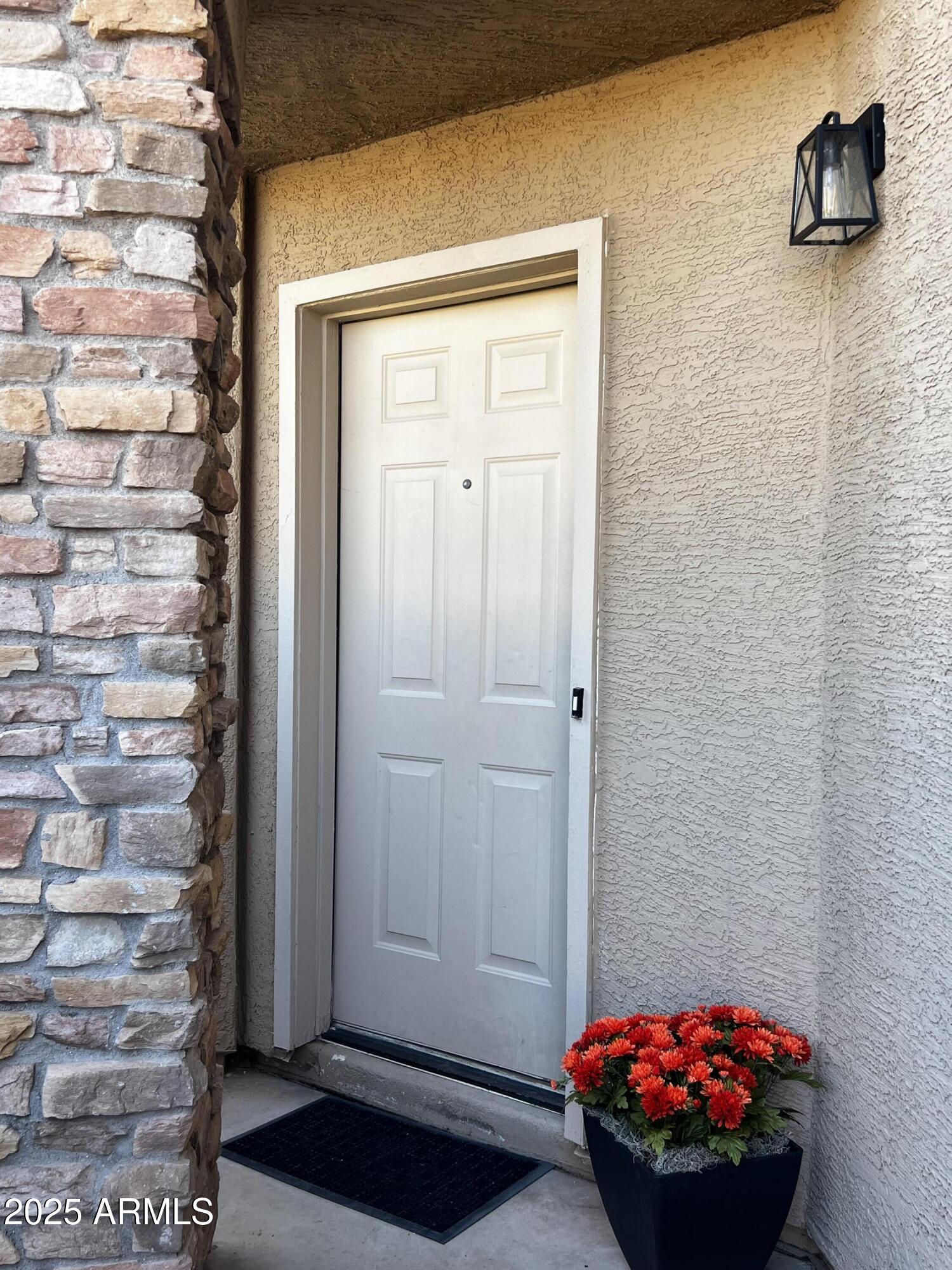 5959 West Del Rio Street Chandler, AZ 85226 - Photo 2 of 62 WELCOME