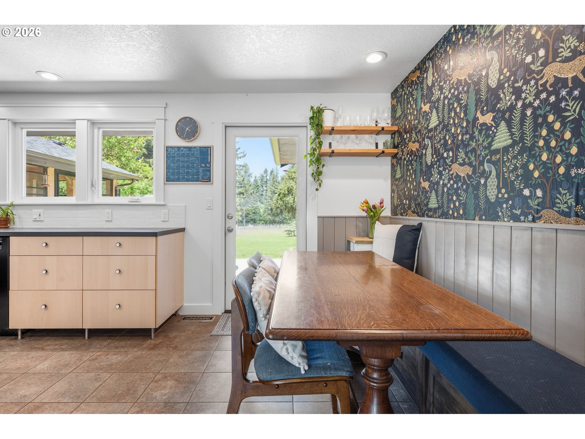 17195 South Outlook Road Oregon City, OR 97045 - Photo 12 of 48 Dining Room