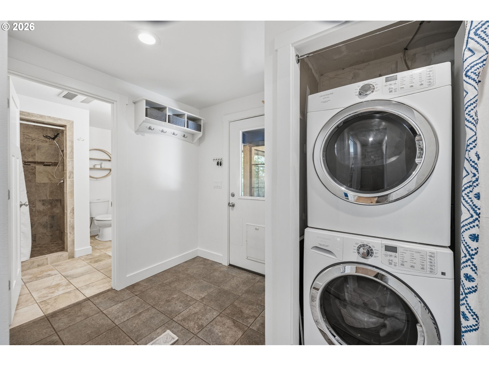 17195 South Outlook Road Oregon City, OR 97045 - Photo 26 of 48 Laundry