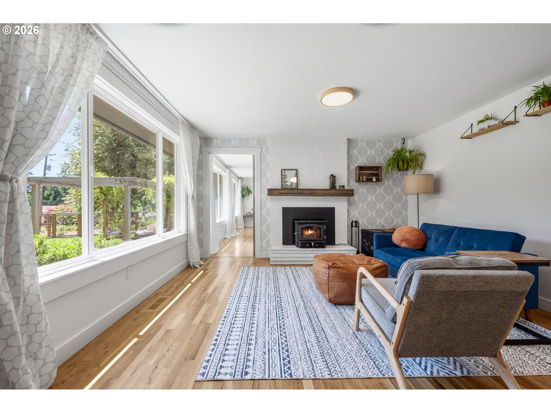 17195 South Outlook Road Oregon City, OR 97045 - Photo 5 of 48 Living Room