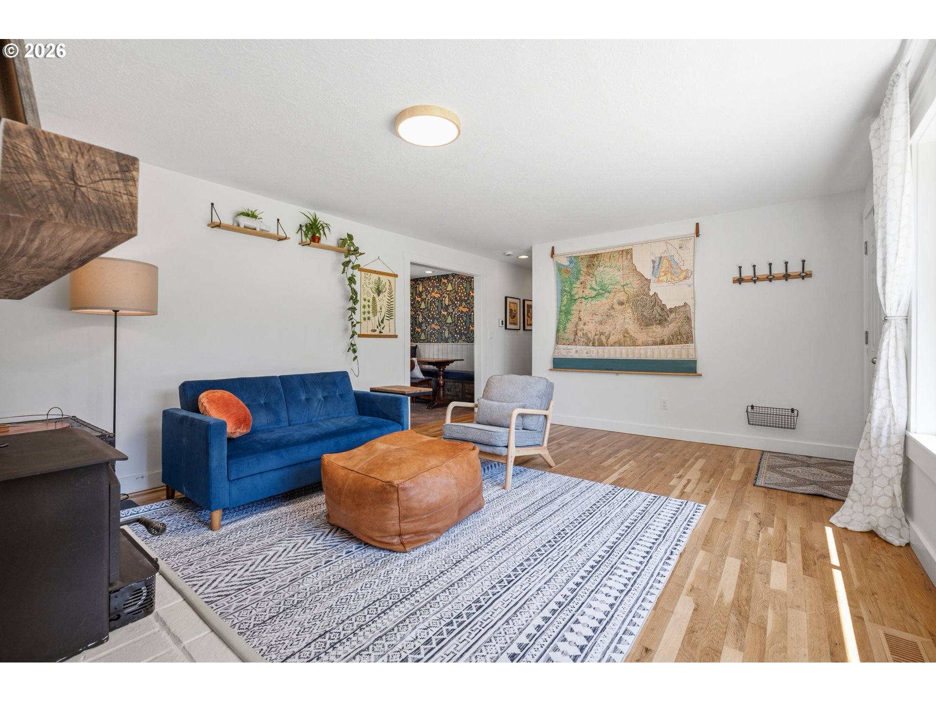 17195 South Outlook Road Oregon City, OR 97045 - Photo 6 of 48 Living Room