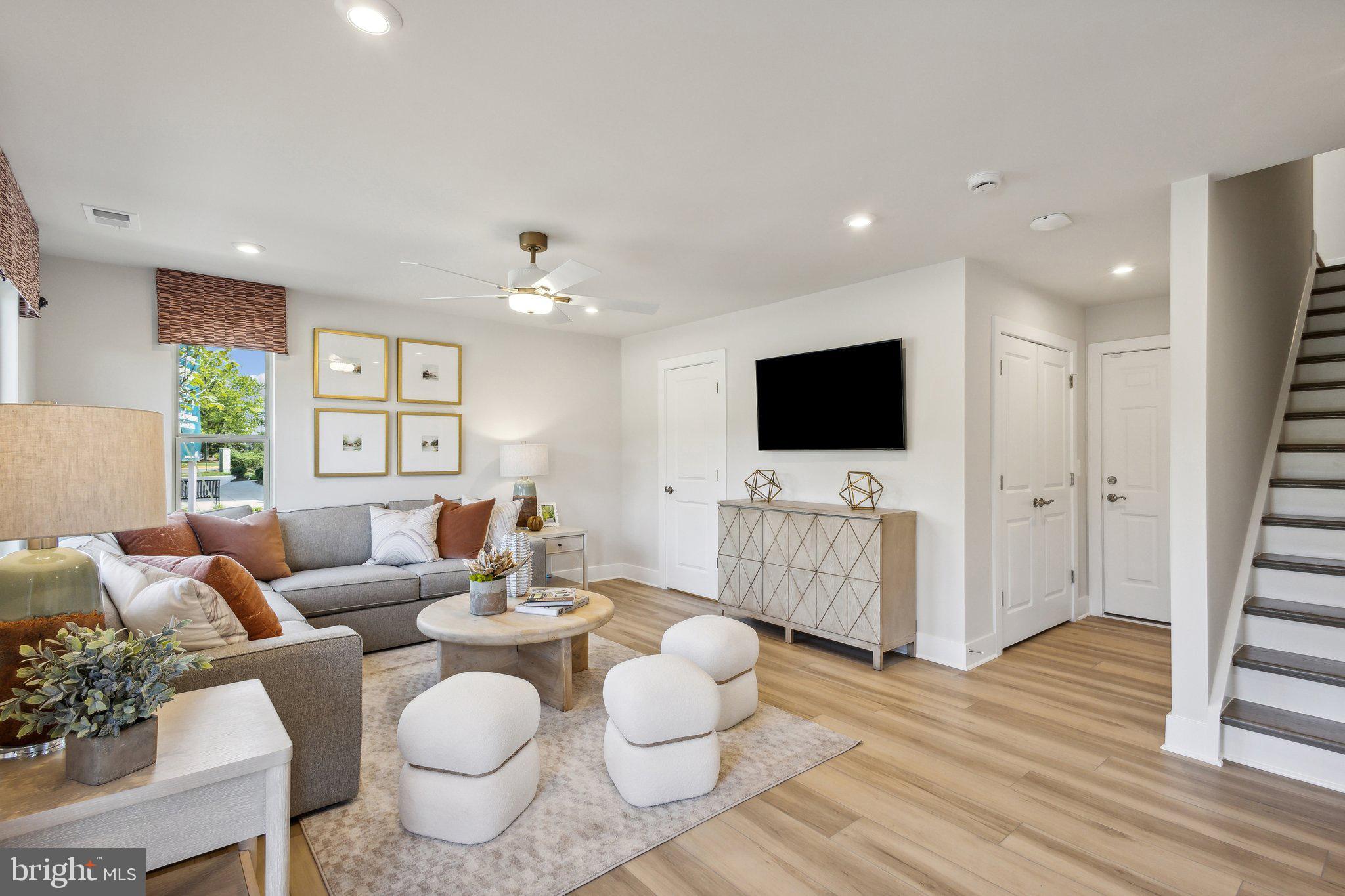 2116 Acadia Road Herndon, VA 20170 - Photo 3 of 32 Gallery Image 3