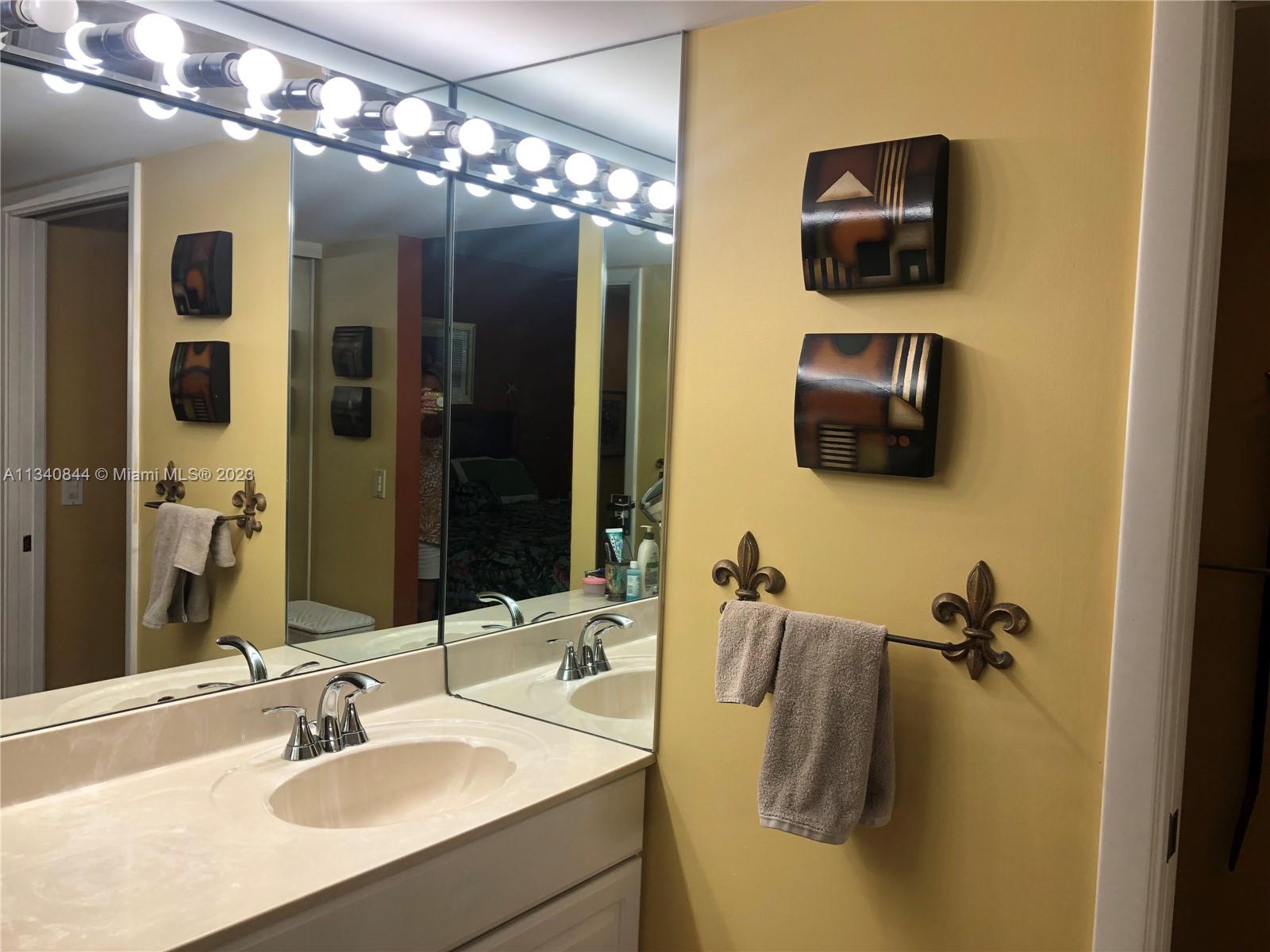 6109 Balboa Circle, Unit 101 Boca Raton, FL 33433 - Photo 14 of 20 Gallery Image 14