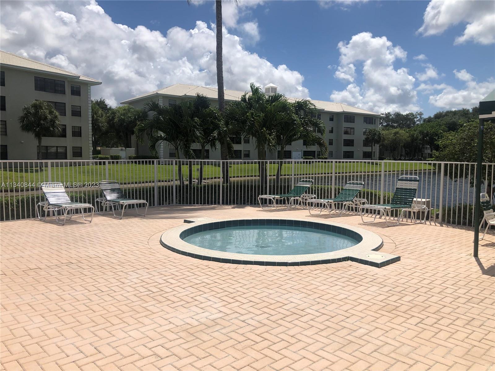 6109 Balboa Circle, Unit 101 Boca Raton, FL 33433 - Photo 18 of 20 Gallery Image 18