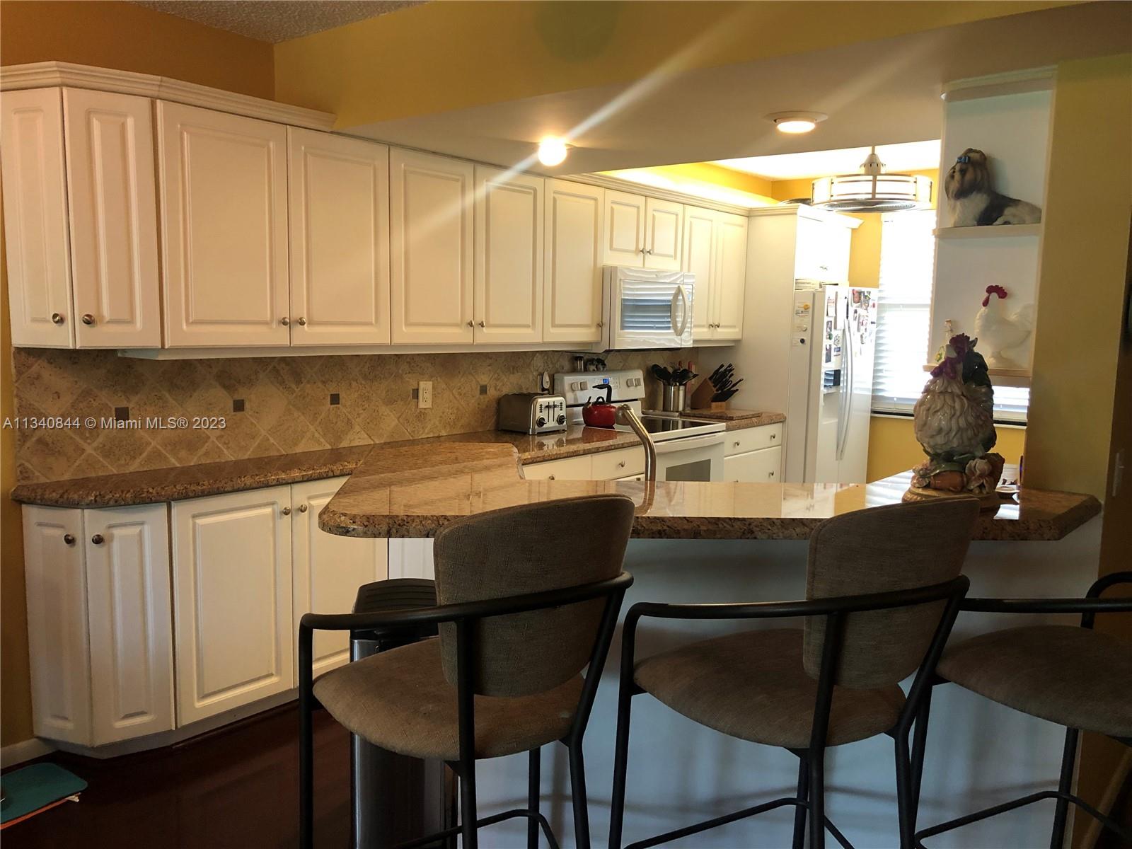 6109 Balboa Circle, Unit 101 Boca Raton, FL 33433 - Photo 5 of 20 Gallery Image 5