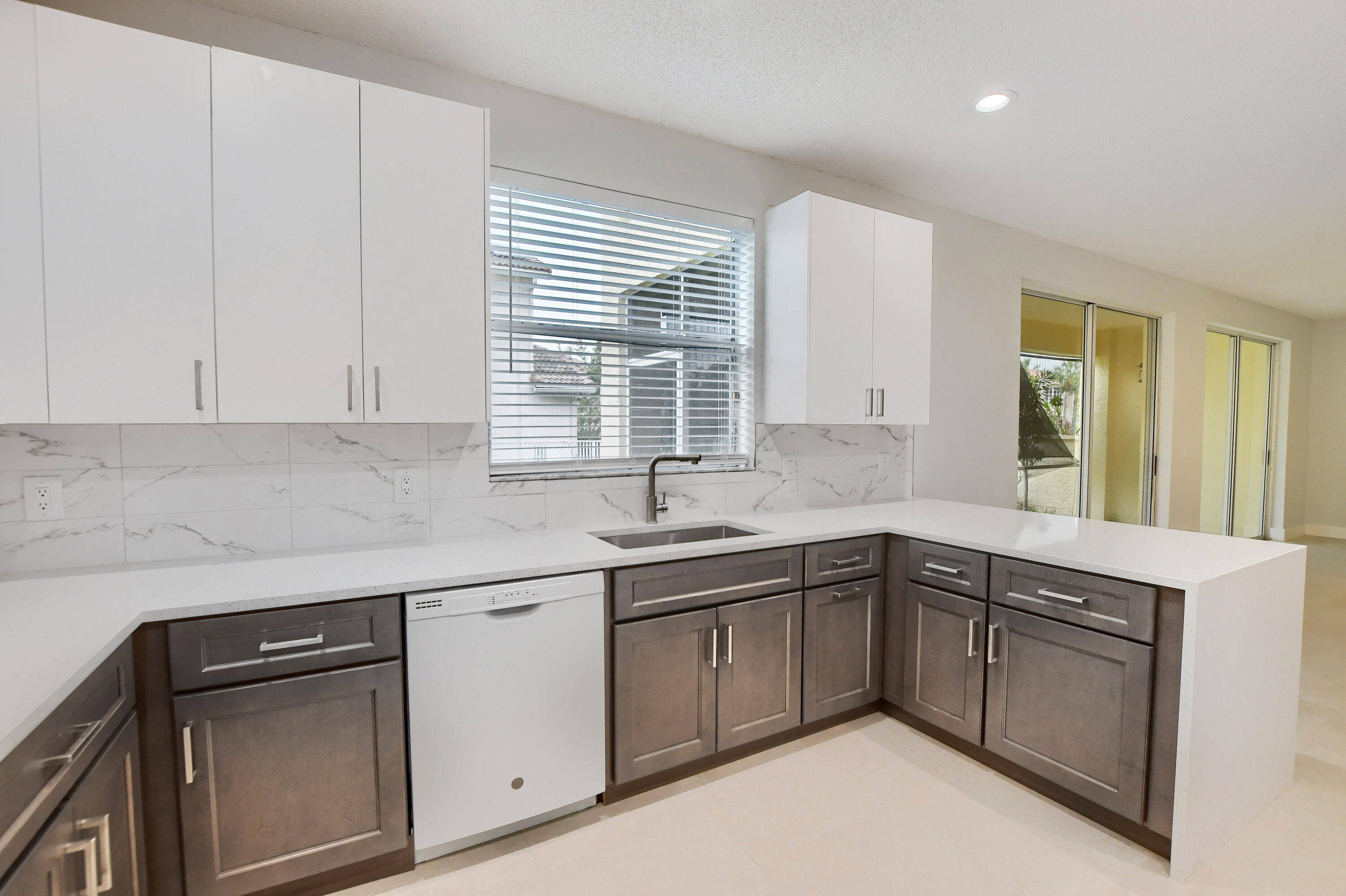 18165 Blue Lake Way Boca Raton, FL 33498 - Photo 11 of 47 13_ebf_3265-hdr(5)