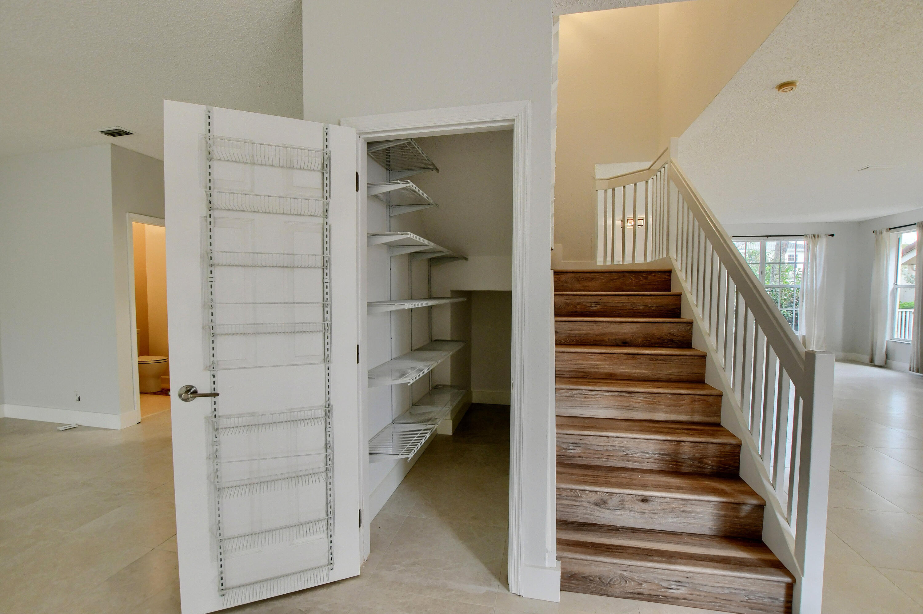 18165 Blue Lake Way Boca Raton, FL 33498 - Photo 19 of 47 19_ebf_0625-hdr(5)