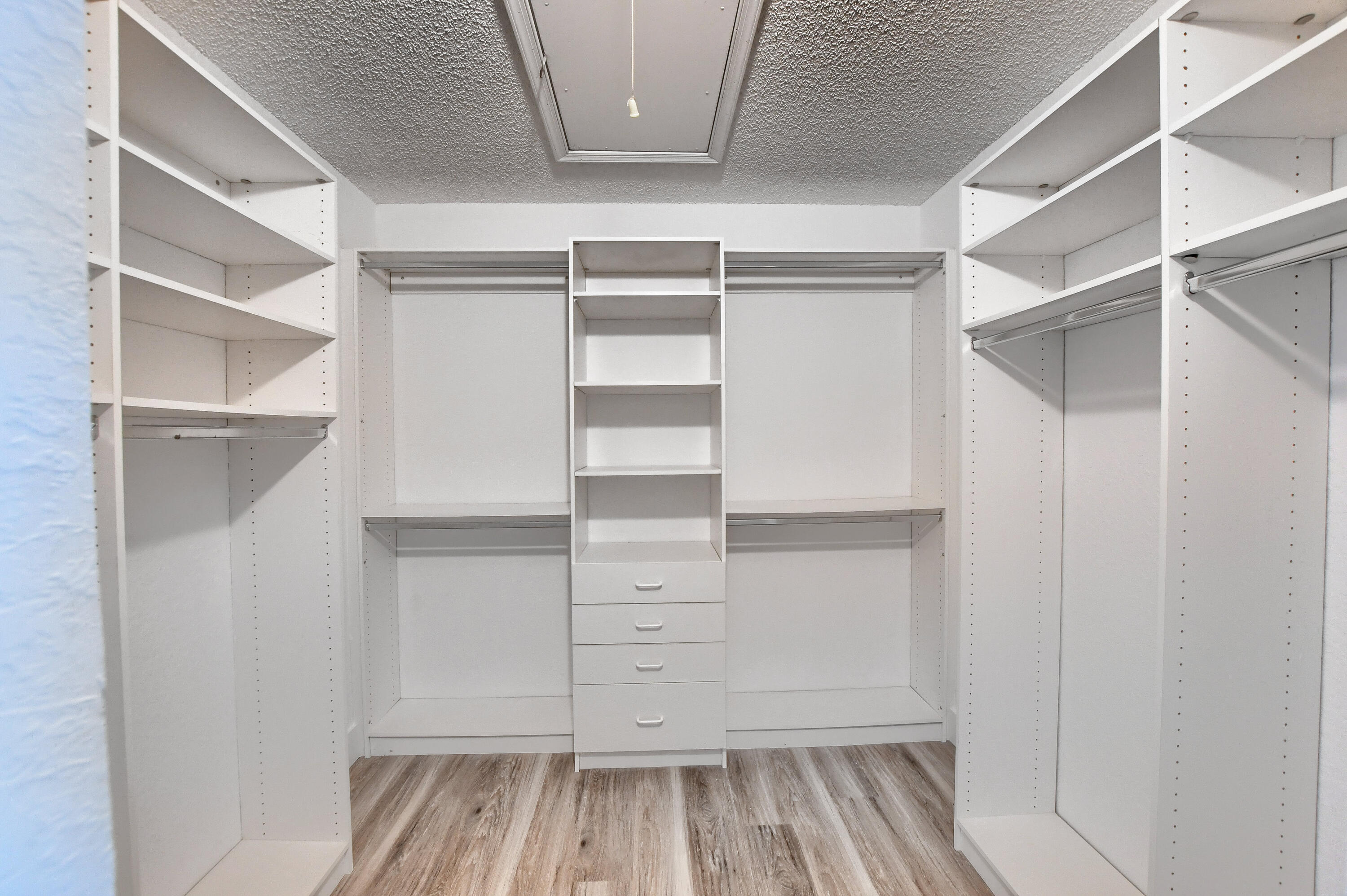 18165 Blue Lake Way Boca Raton, FL 33498 - Photo 29 of 47 26_ebf_0660-hdr(5)