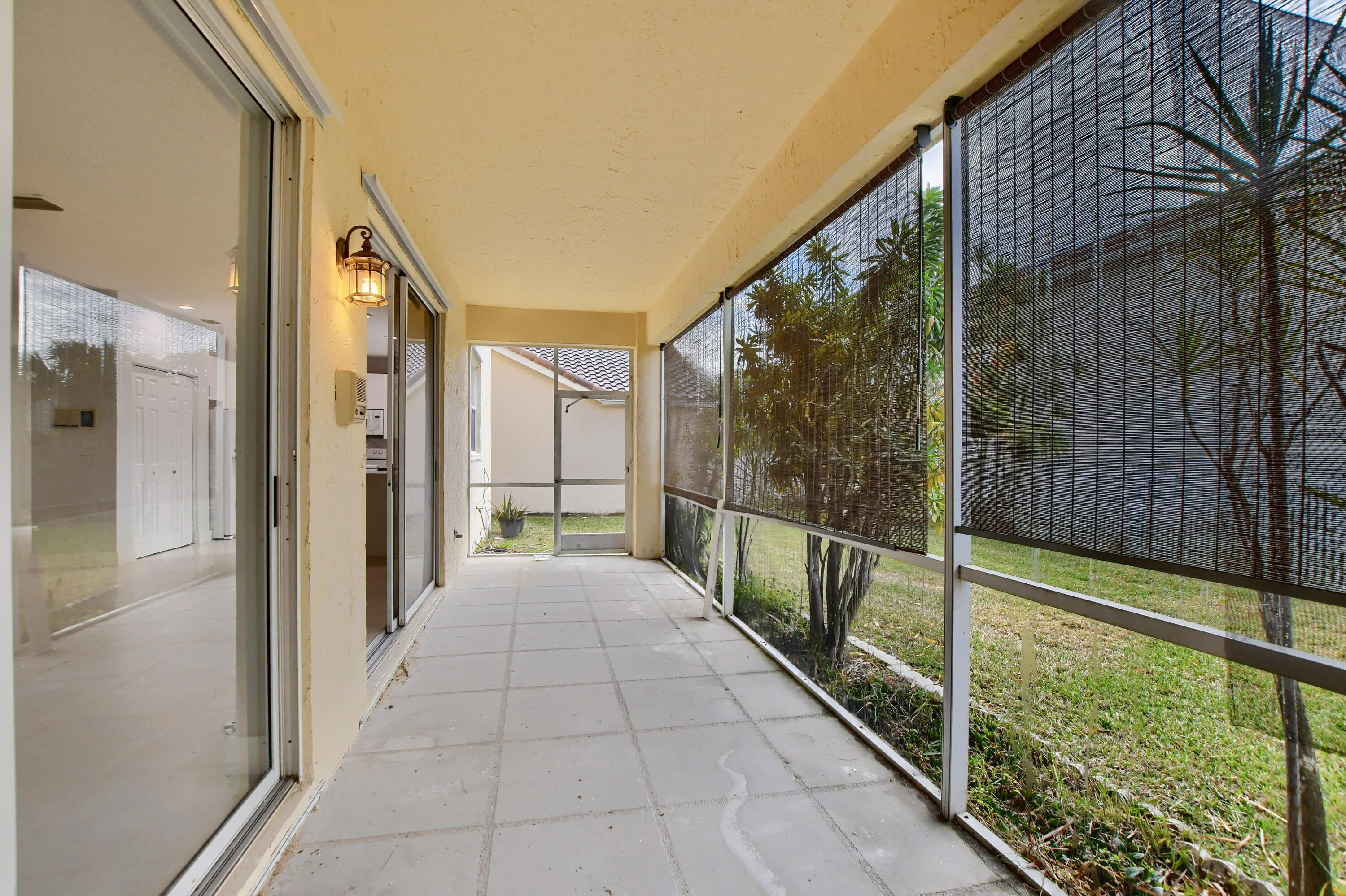 18165 Blue Lake Way Boca Raton, FL 33498 - Photo 40 of 47 43_ebf_0600-hdr(5)