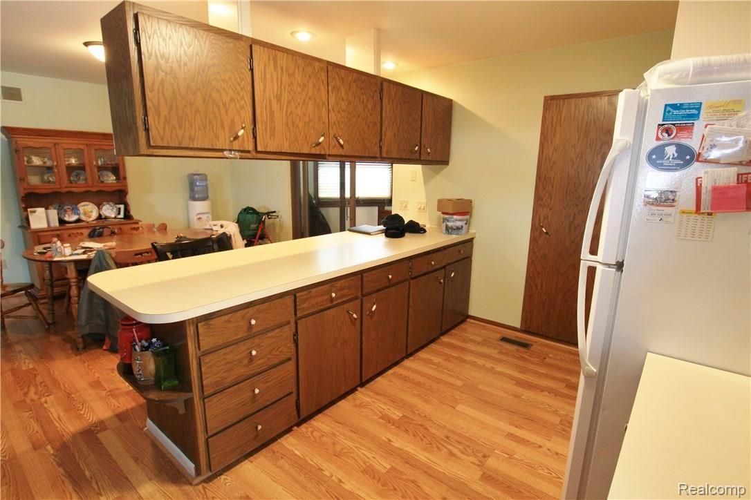 6547 Richfield Road Flint, MI 48506 - Photo 10 of 24 Richfield 044.JPG