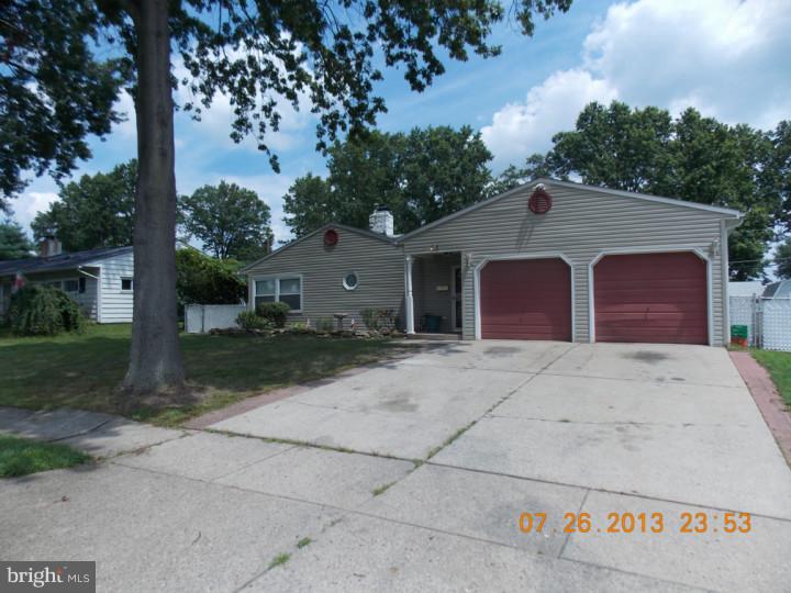 34 Gamewood Road Levittown, PA 19057 - Photo 2 of 12 Garage