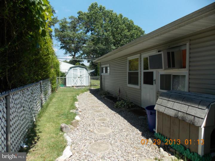 34 Gamewood Road Levittown, PA 19057 - Photo 5 of 12 Exterior Side