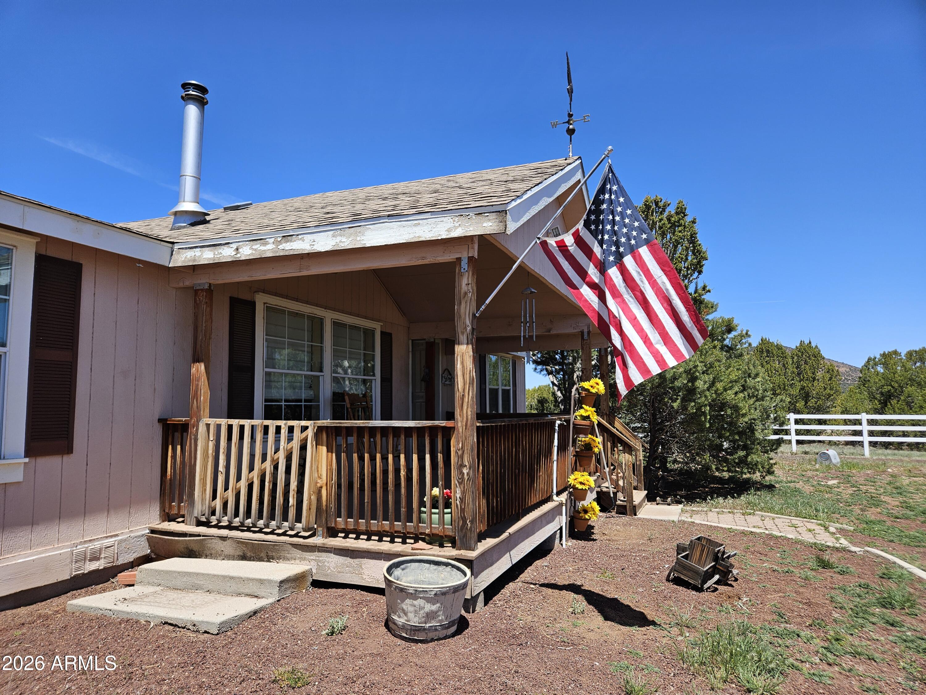 8400 North Red Lake Road Williams, AZ 86046 - Photo 5 of 37 Front Porch
