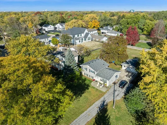 $435,000 | 26W250 Case Avenue, Naperville, IL 60563