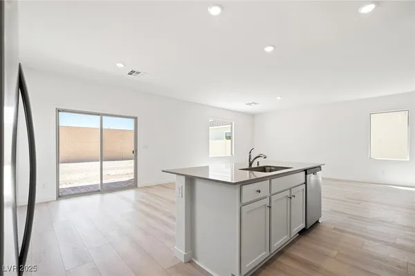 $468,900 | 6758 Magnolia River Avenue, Las Vegas, NV 89156