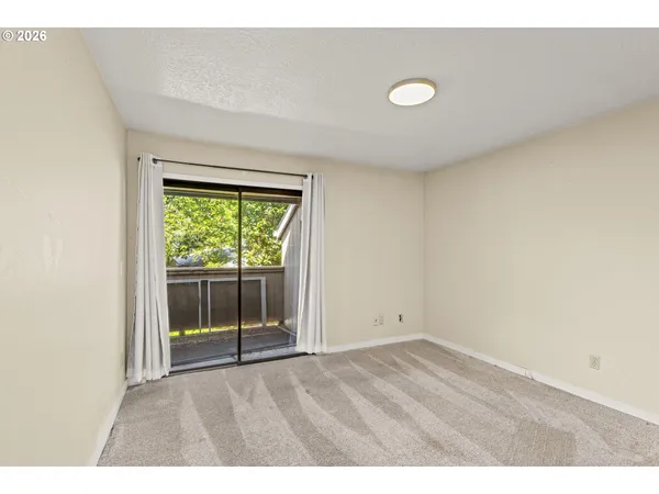 $180,000 | 603 Southeast 148th Avenue, Portland, OR 97233