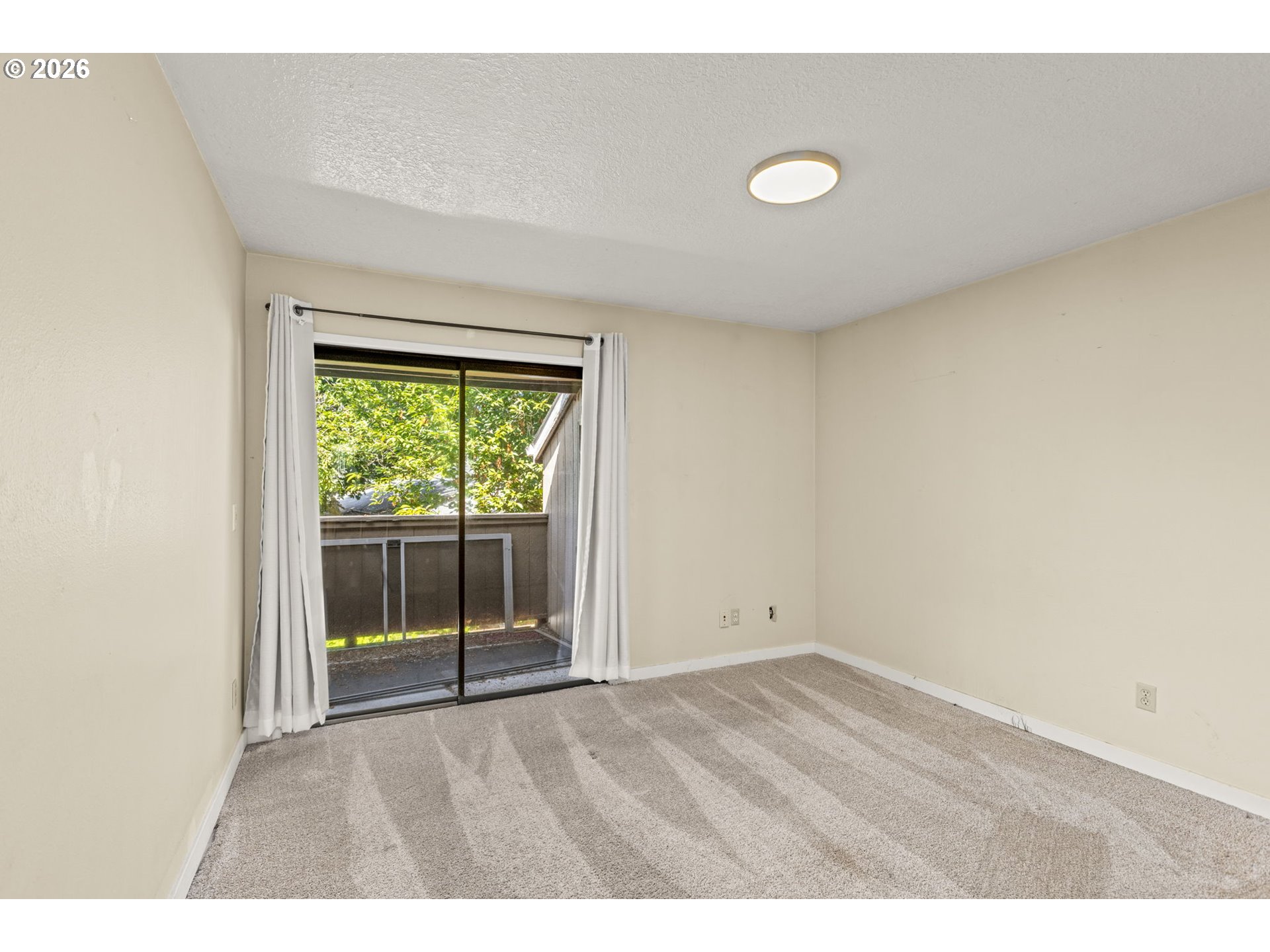 603 Southeast 148th Avenue Portland, OR 97233 - Photo 9 of 17