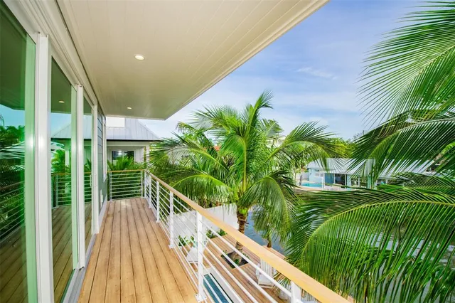 $3,500,000 | 403 20th Place North, Bradenton Beach, FL 34217