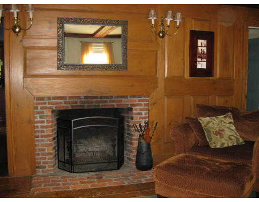 128 Williamsville Road Hubbardston, MA 01452 - Photo 4 of 7 Gallery Image 4