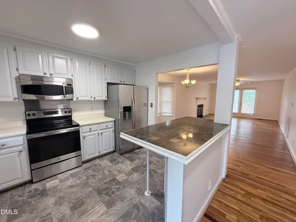 $1,800 | 5544 Sharpe Drive, Raleigh, NC 27612