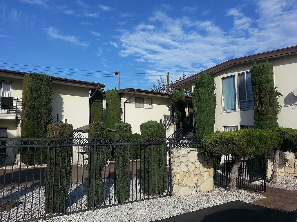 12361-12365 El Rey Pl  