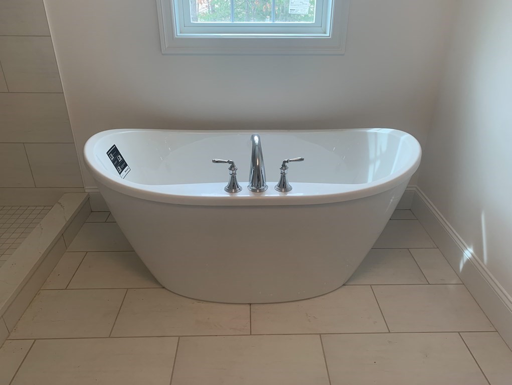 116 Ogunquit Road North Andover, MA 01845 - Photo 13 of 20