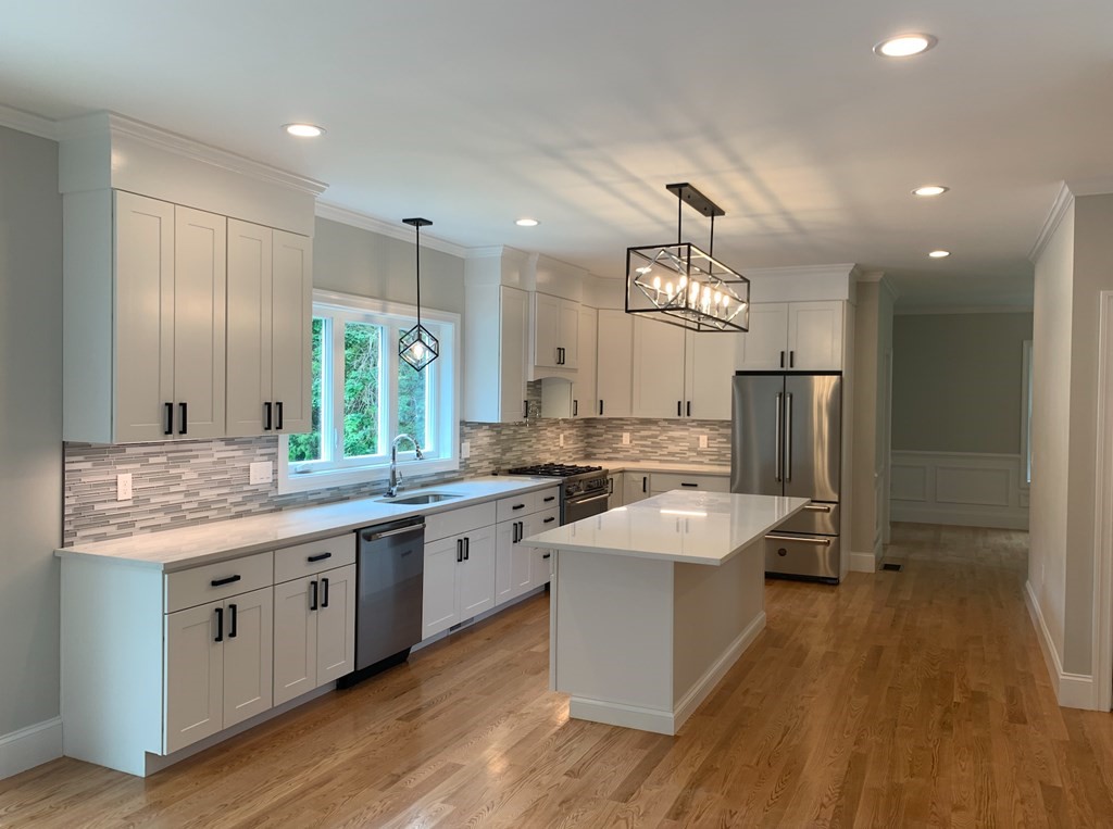 116 Ogunquit Road North Andover, MA 01845 - Photo 3 of 20