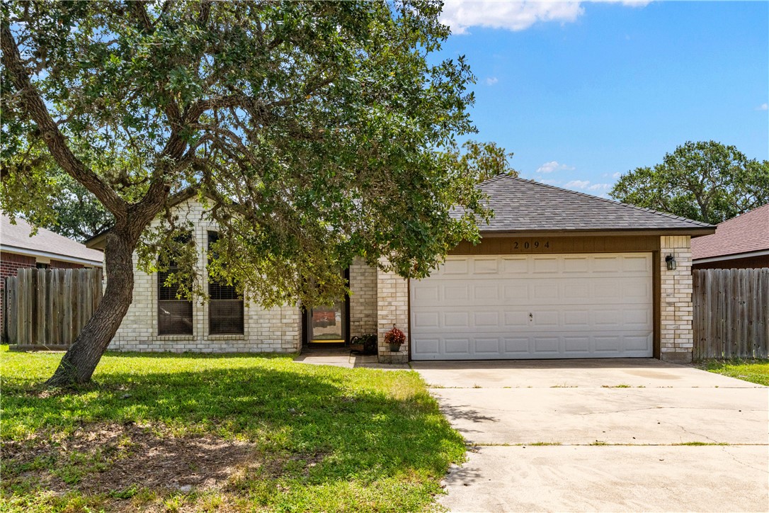 2094 Ridgewood Circle Ingleside, TX 78362 - Photo 4 of 23 Front of the house