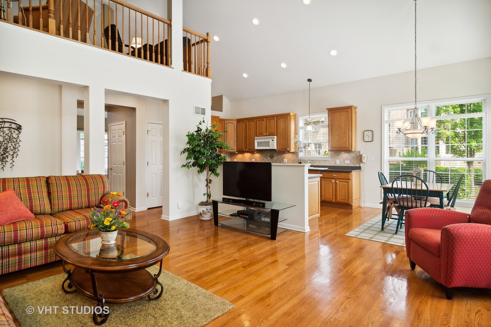 716 Fieldstone Court Inverness, IL 60010 - Photo 11 of 25 a living room with furniture and a wooden floor