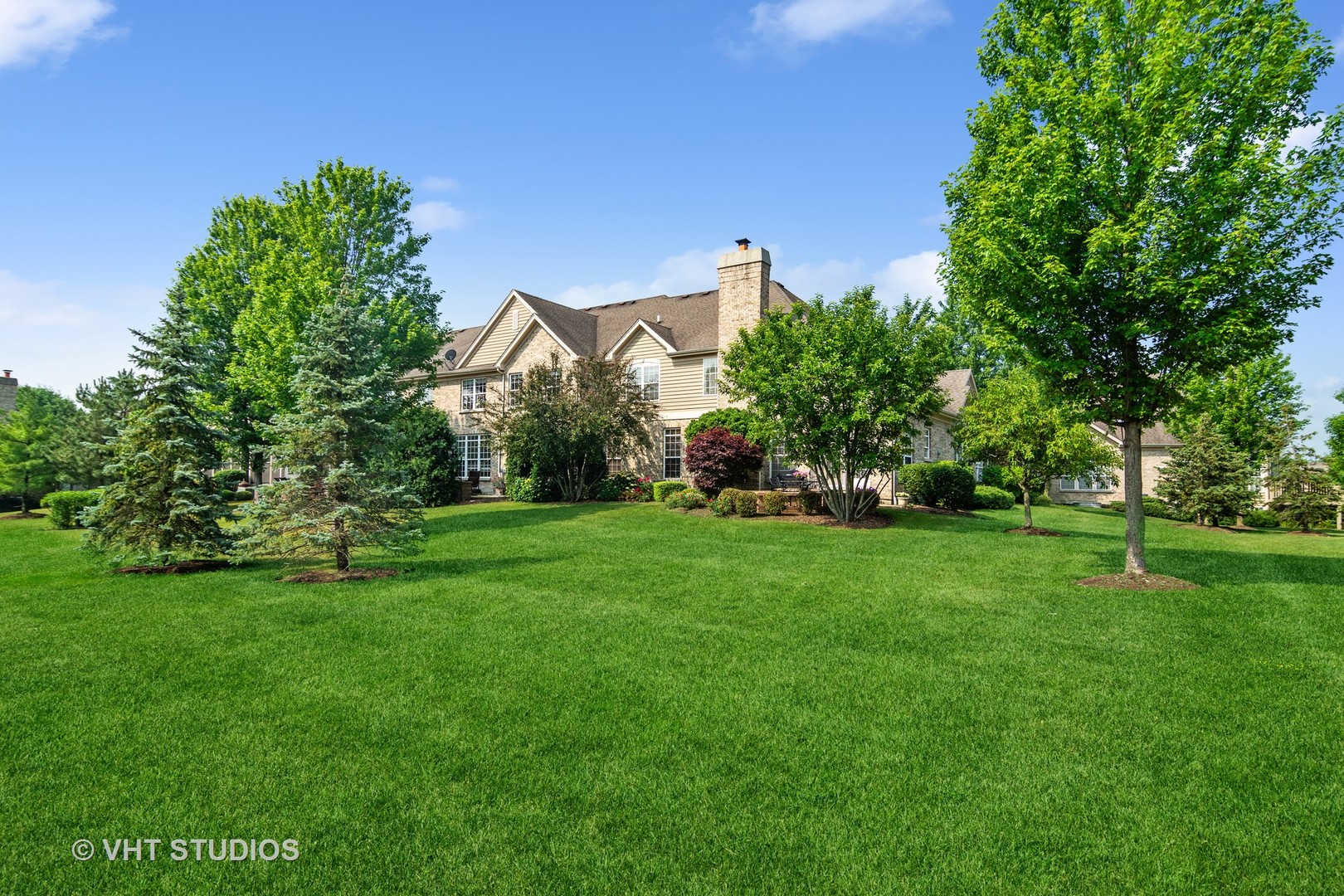 716 Fieldstone Court Inverness, IL 60010 - Photo 25 of 25 a view of a green field