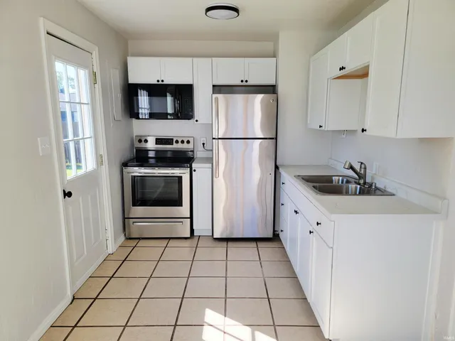 $115,000 | 940 Fairway Street, South Bend, IN 46619